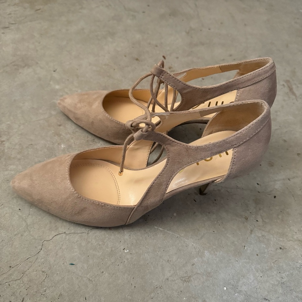 Unisa kitten heel in Suede